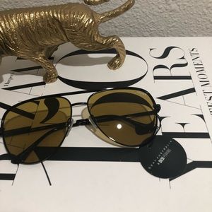 Quay Desi Perkins Sahara- Black Olive